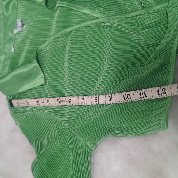 PRINCESS POLLY "Venga" Long Sleeve Front Tie Top ~ NWOT - Picture 12 of 13